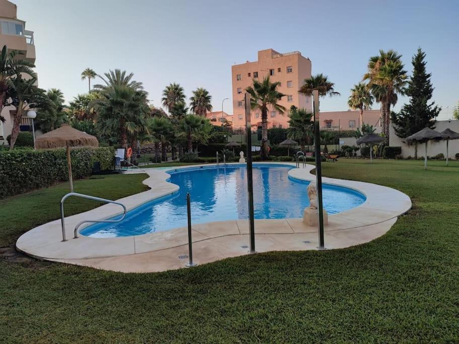 בנאלמדנה Apartamento Torrequebrada מראה חיצוני תמונה